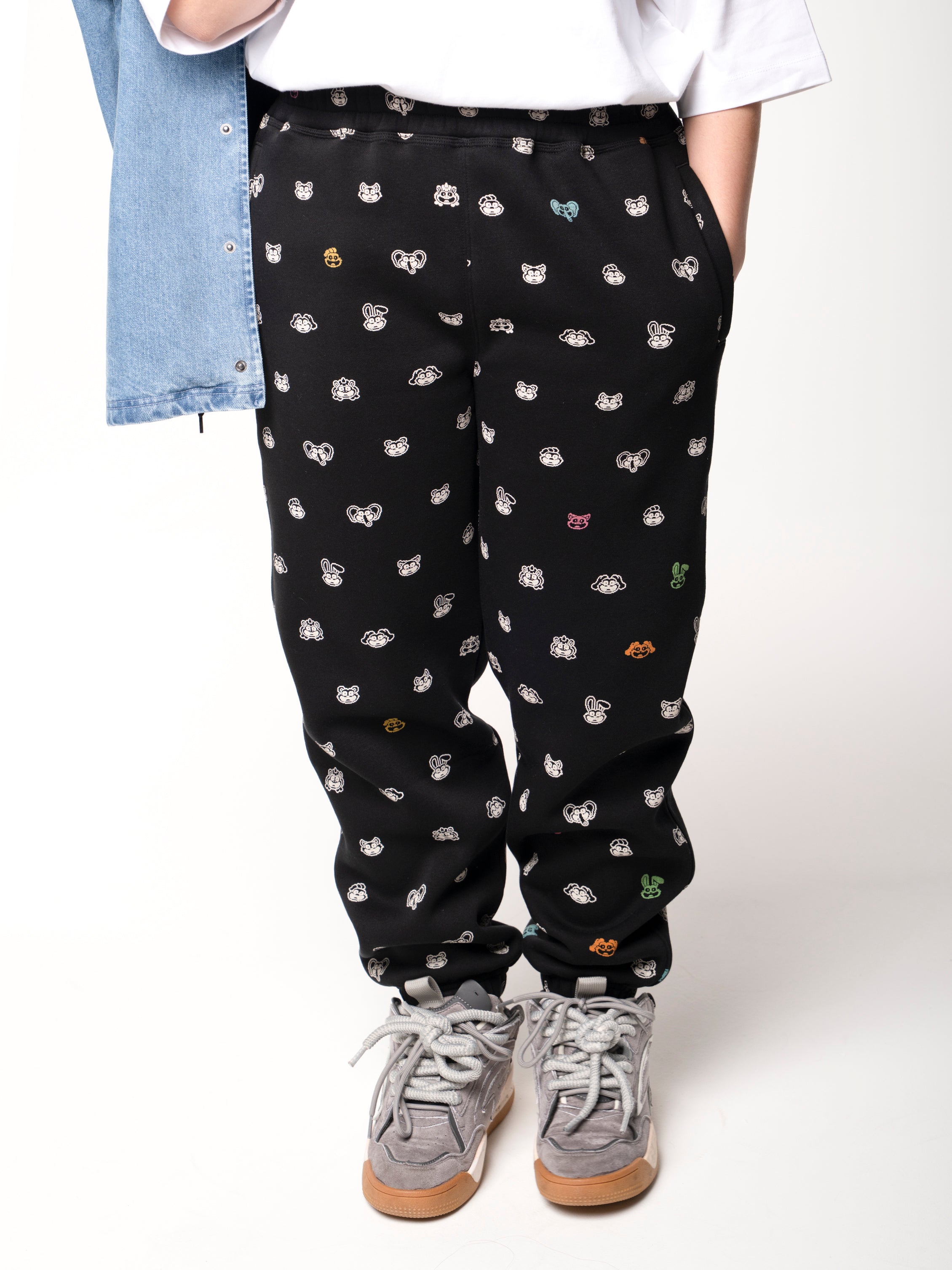 POPPY PLAYTIME™ TV PIXEL CHARM SWEATPANTS