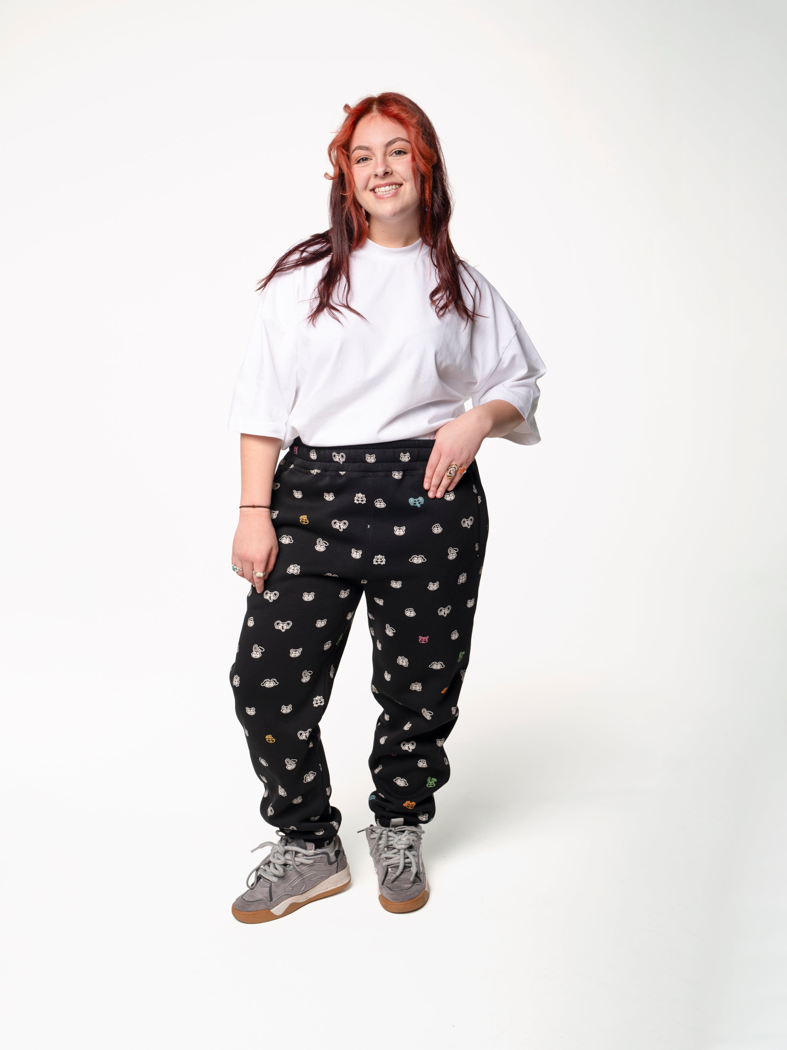 POPPY PLAYTIME™ TV PIXEL CHARM SWEATPANTS
